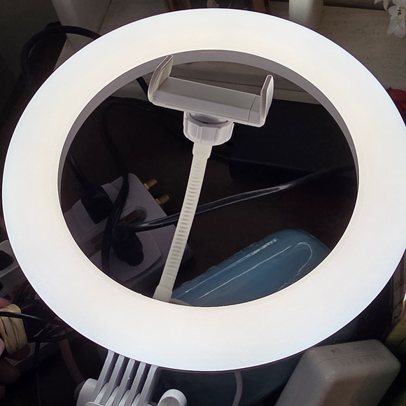 White LED Ring Light (with Multi Settings!) with Phone Holder - Picture 9 of 11